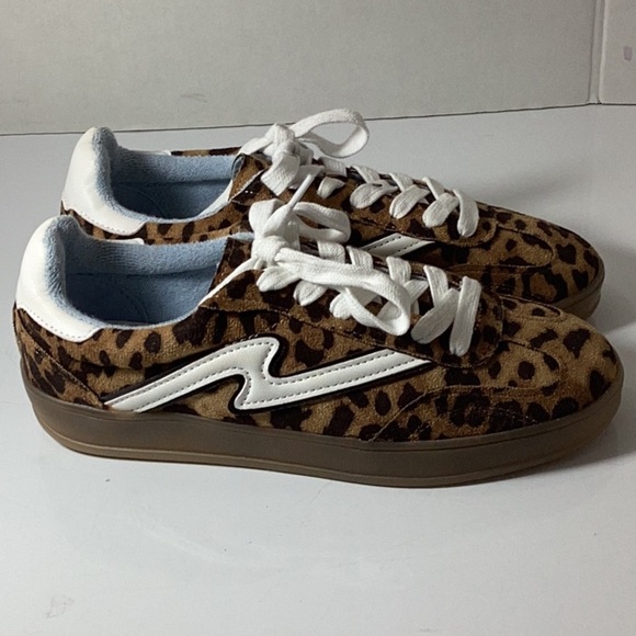 Madden Girl Giia Leopard Print Sneakers - Picture 6 of 10